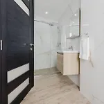 Seabreeze Flat 1 W Jacuzzi By Homely! Appartamento