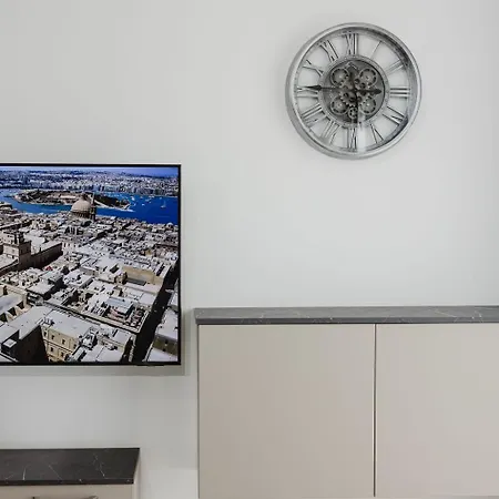 Seabreeze Flat 1 By Homely Malta! Apartment *