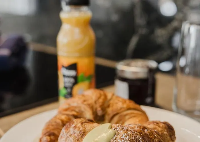 Seabreeze Flat 1 W Jacuzzi By Homely! * Σεντ Πόλς Μπέι